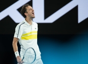 英雄联盟总决赛-年终总决赛绝杀ATP总决赛，梅德韦杰夫惊艳四座