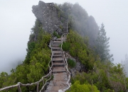 英雄联盟总决赛赛程-跨界狂想，NBA总决赛的威尔士与曼联传奇之战