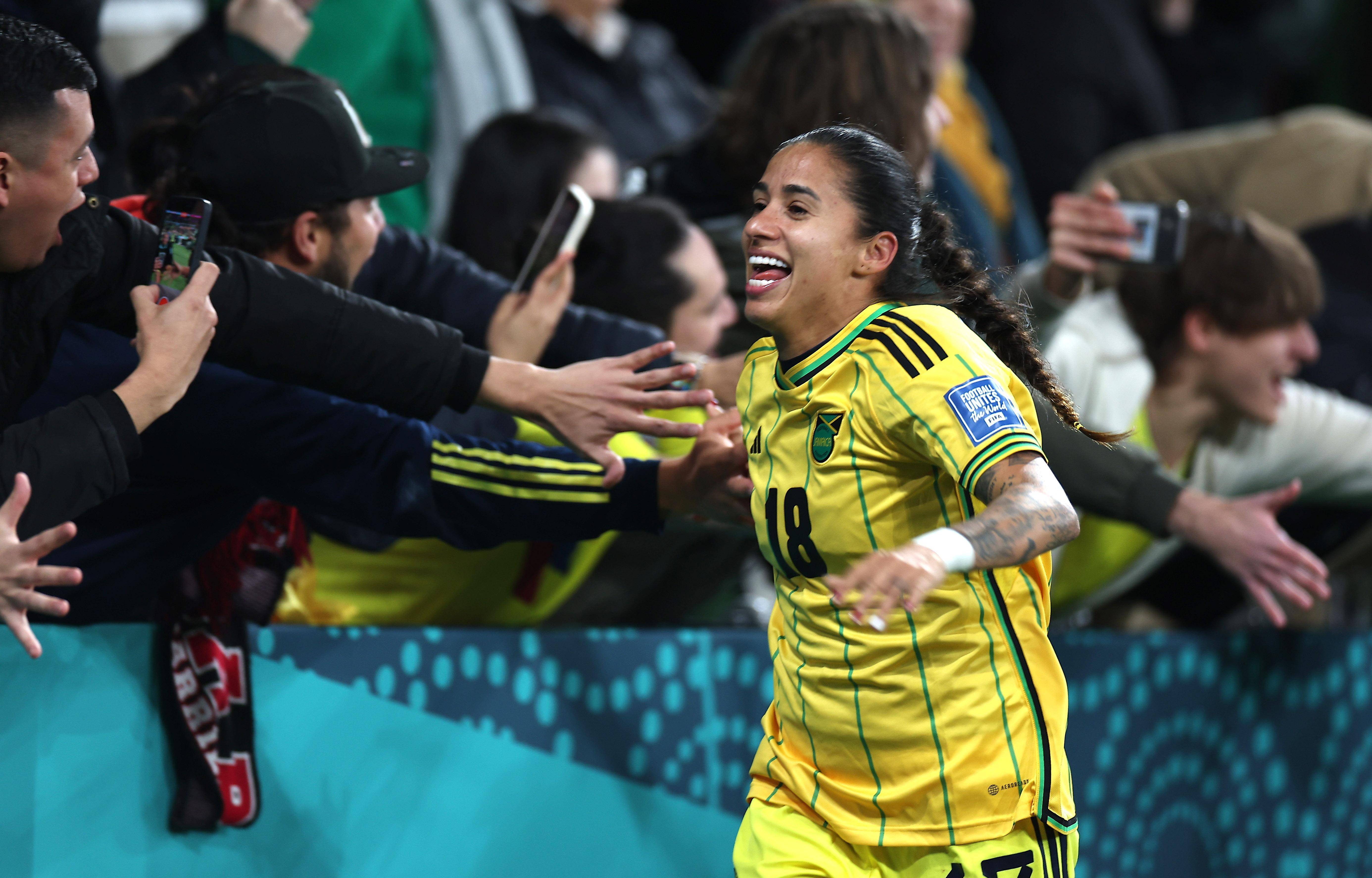 世界杯女足热门球队积极备战 世界杯女足热门球队积极备战