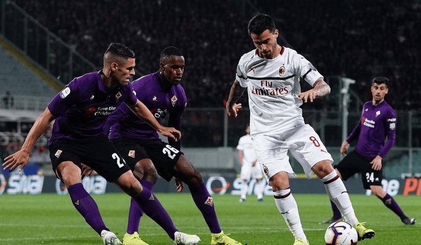 AC米兰战胜对手进军下一轮比赛 AC米兰战胜对手进军下一轮比赛