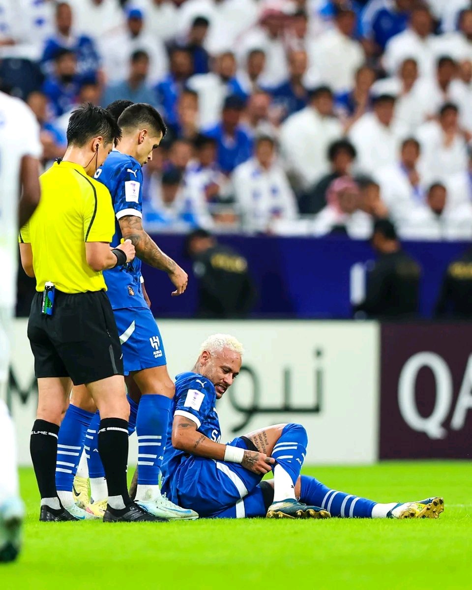 拜仁鏖战利物浦，内马尔统治全场