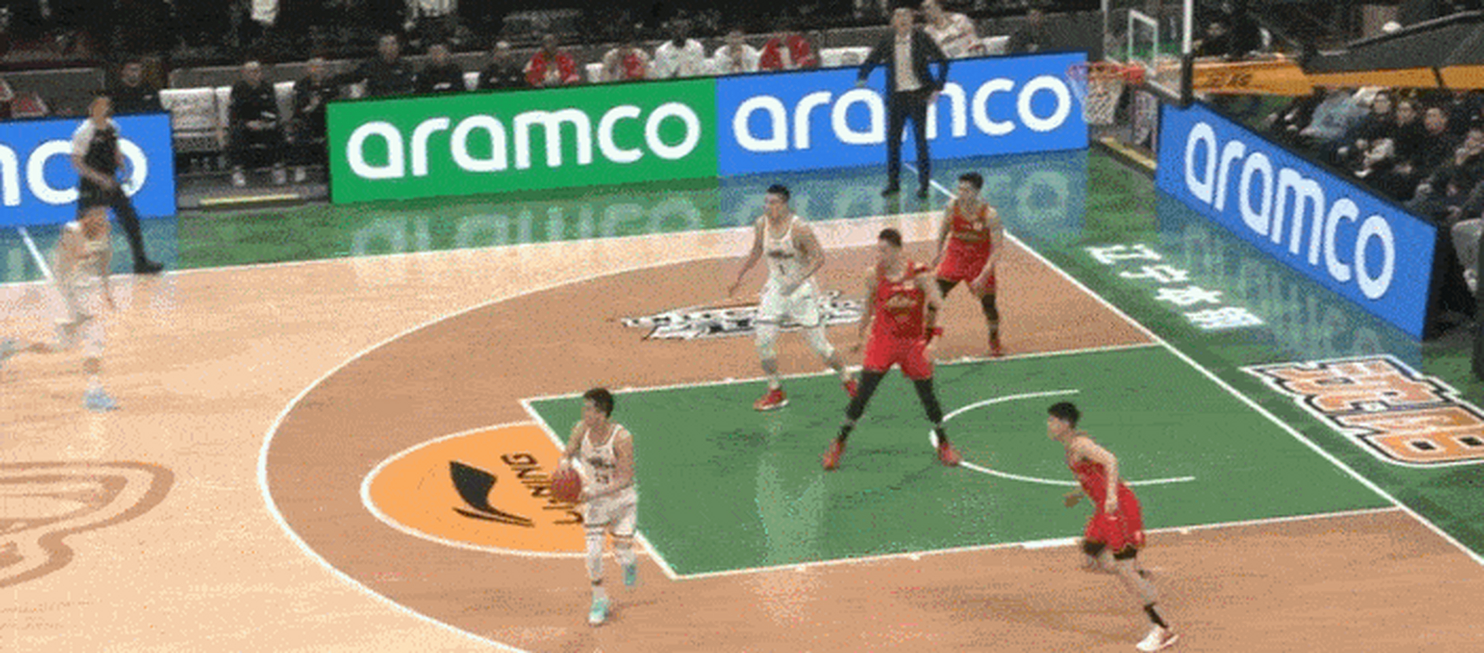 深圳队翻盘四川队,赵继伟统治全场 深圳队翻盘四川队,赵继伟统治全场