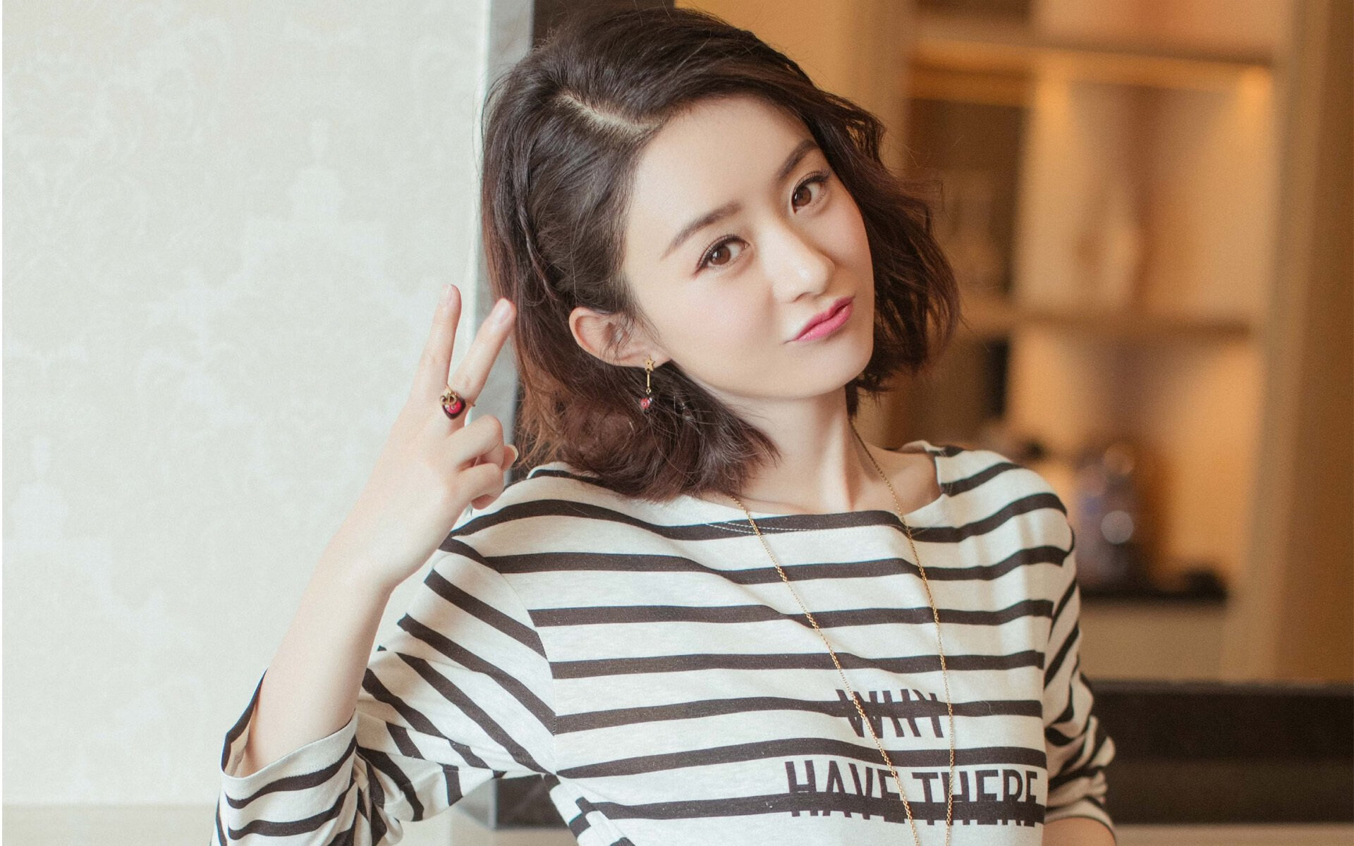 流星与胡杨的相遇，当奇才穿越戈壁击败新疆